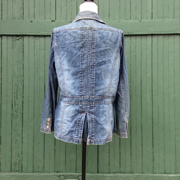 Jean jacket - Picture 3 of 3